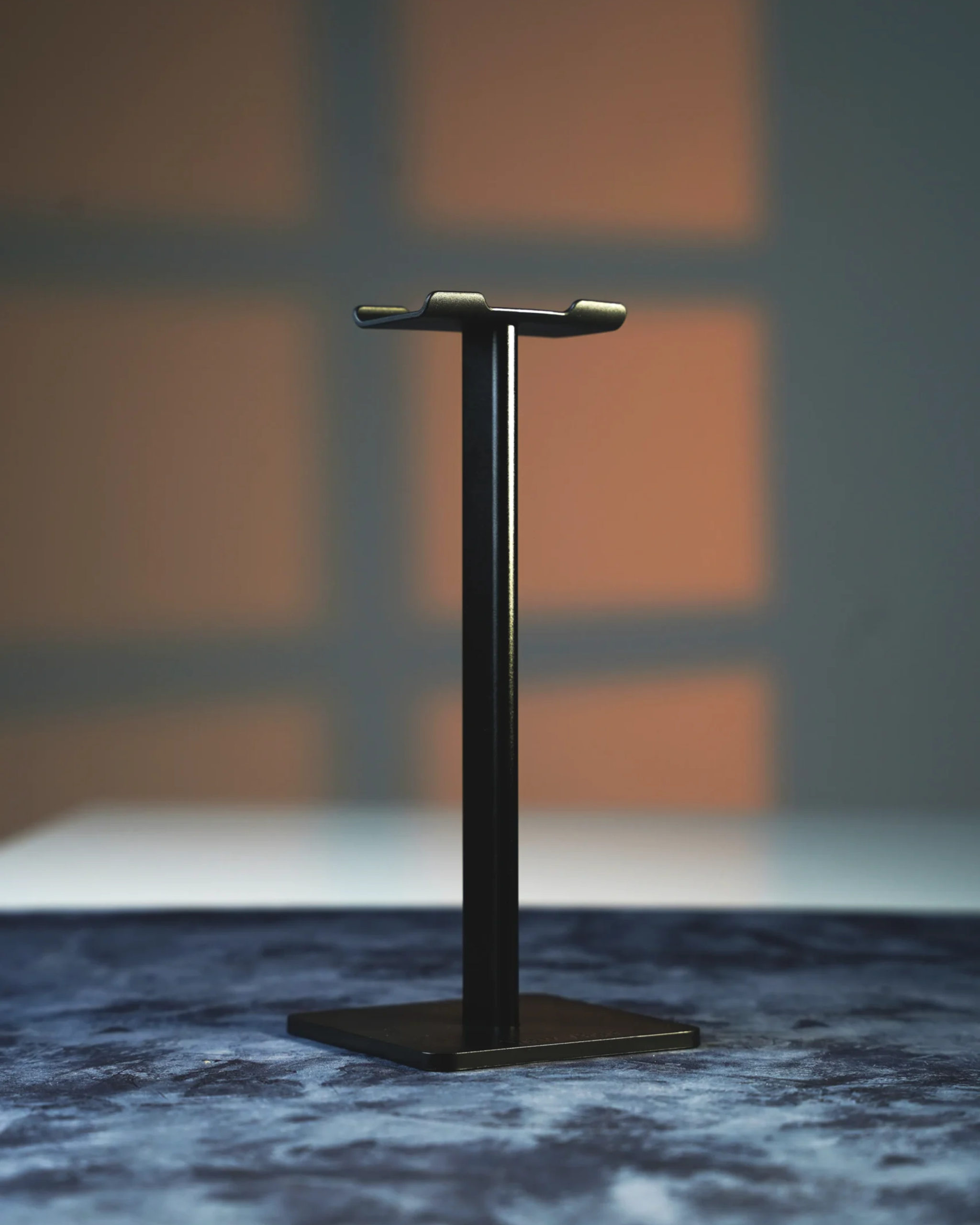 DSC06868-scaled Black Headset Stand - Image 1