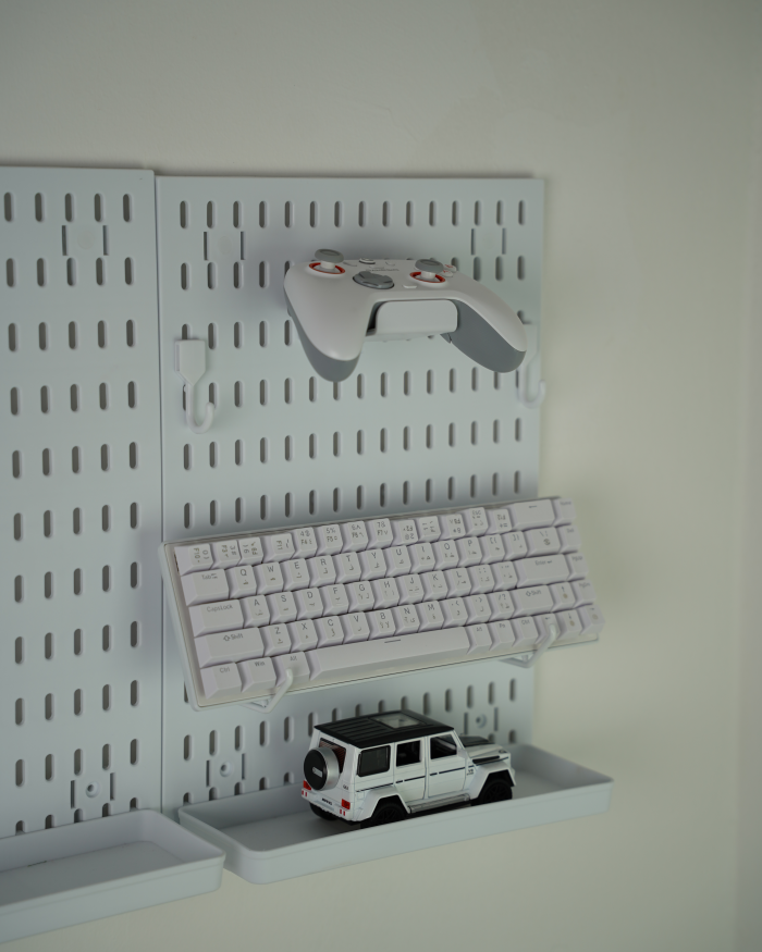 White Hanging Board - Image 2