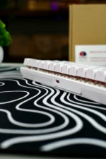 White Mechanical Arabic Keyboard 60% - Image 6