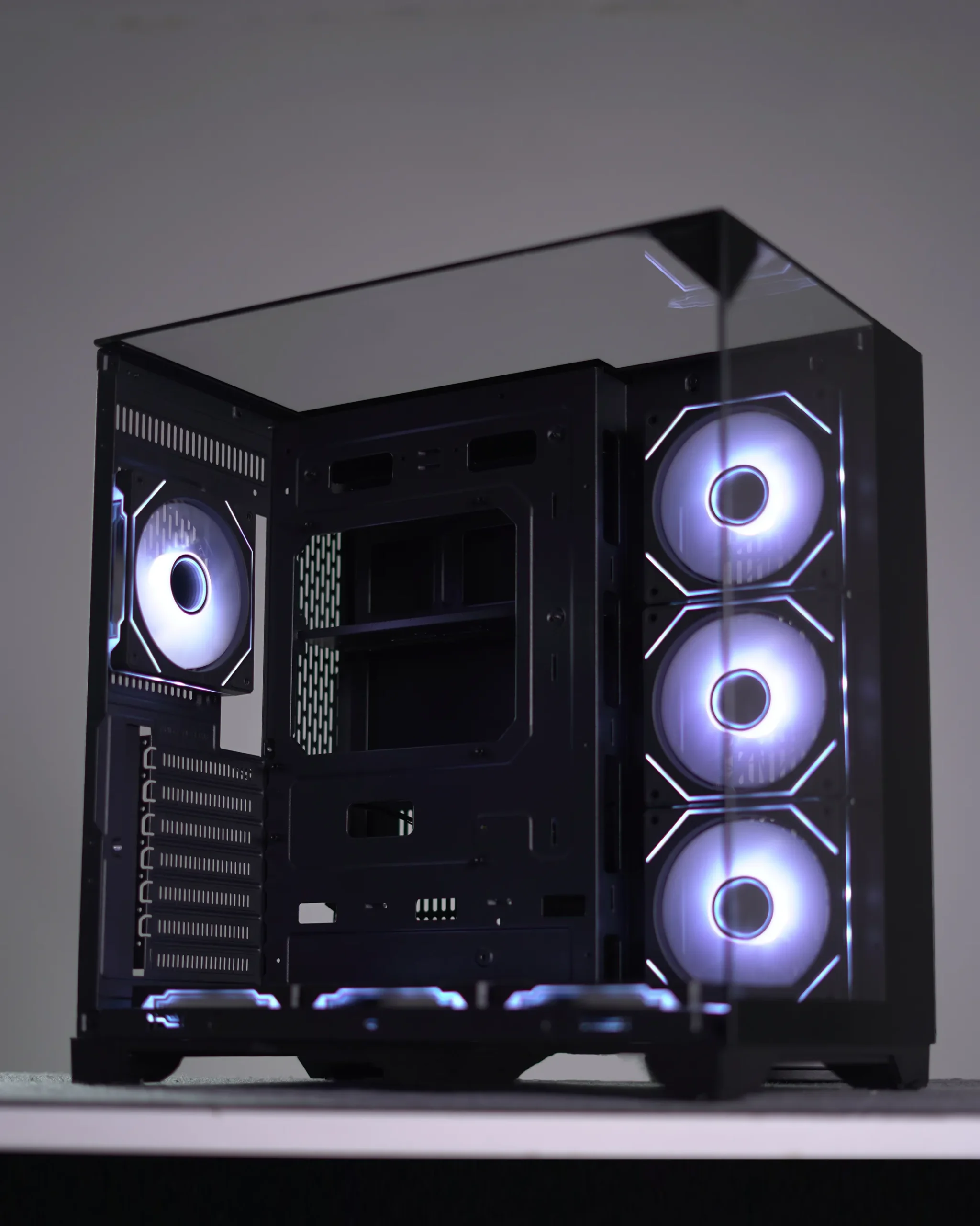 2 Black Skyline ATX PC Case + 7 fans - Image 1