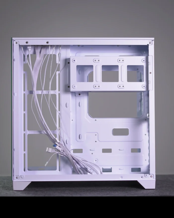 White Skyline ATX PC Case - Image 4