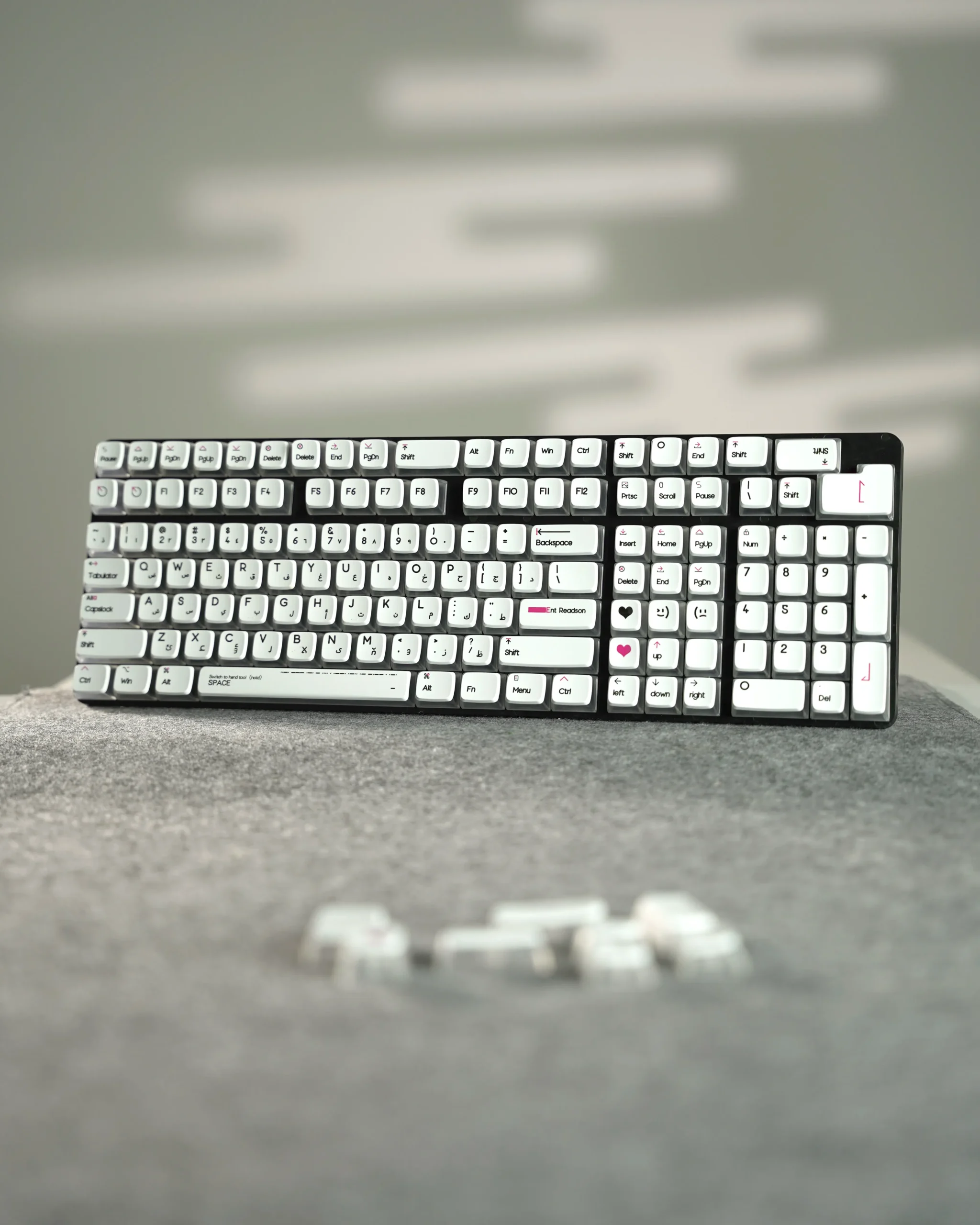 IMG_8442 White Arabic Pudding Keycaps - Image 1